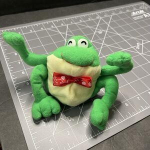 Vintage Cuddle Wit Bean Bag Collectible Pets Plush Green Frog Red Bow